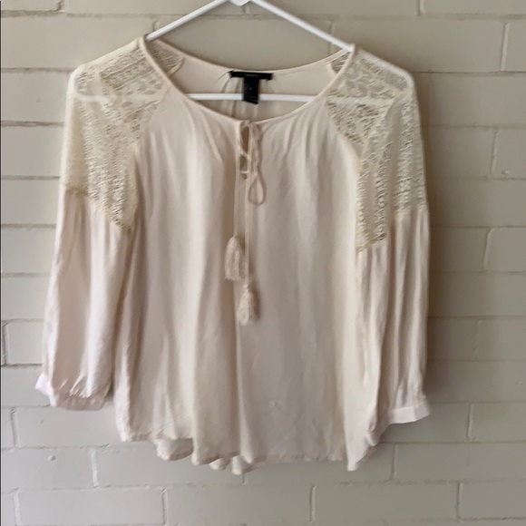 Forever 21 Tops - Forever 21 peasant lace top